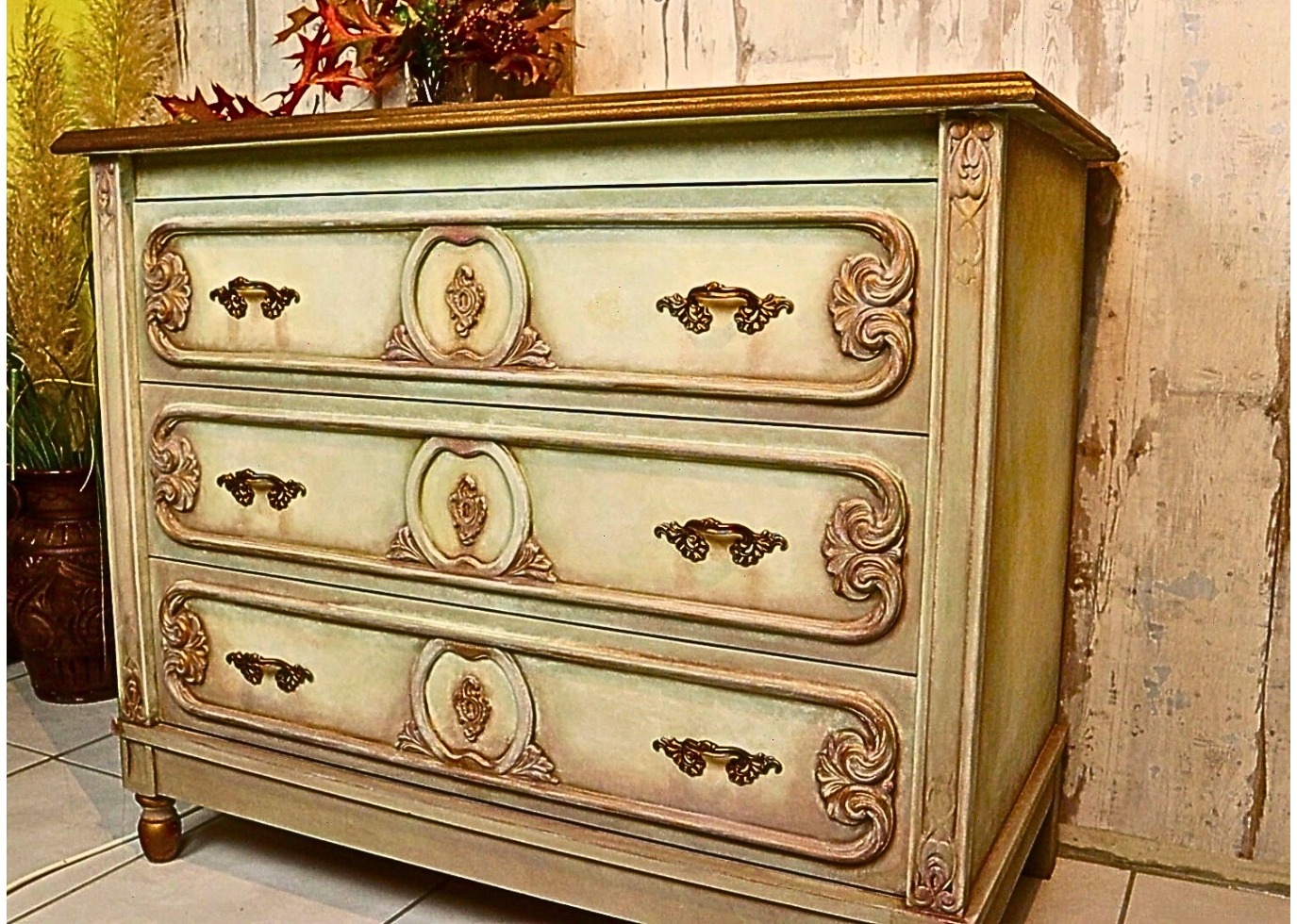 how to create layers with chalk paint