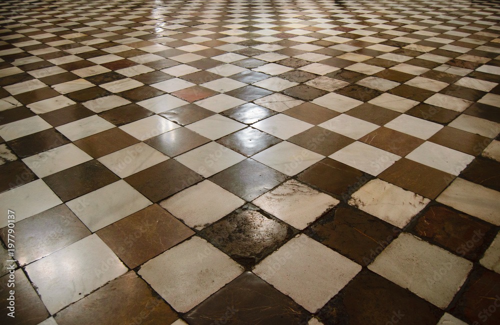 checkerboard floors 